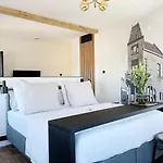 Boutique Hippe Hotel 4*
