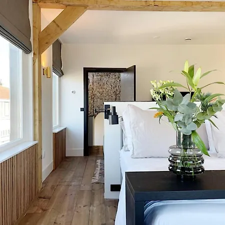 Boutique Hippe Hotel 4*