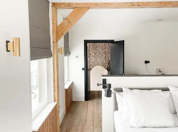 Hotel Boutique Hippe 4*