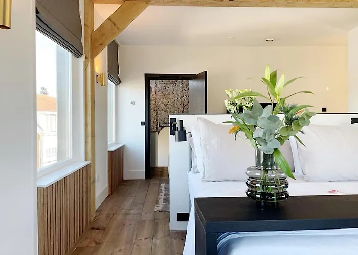 Boutique Hippe Hotel 4*