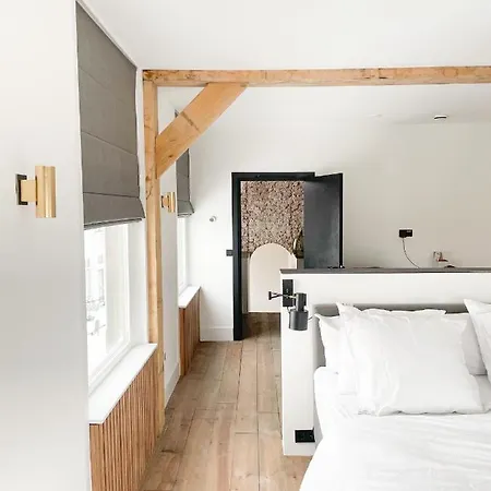 Отель Boutique Hippe 4*