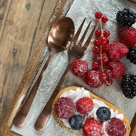 Отель Boutique Hippe 4*